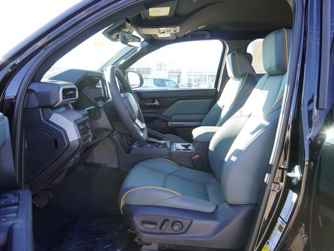 New 2025 Toyota Tacoma Trailhunter image 19