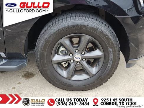 Used 2019 Ford Expedition XLT w/ Equipment Group 202A AWD/4WD image 30