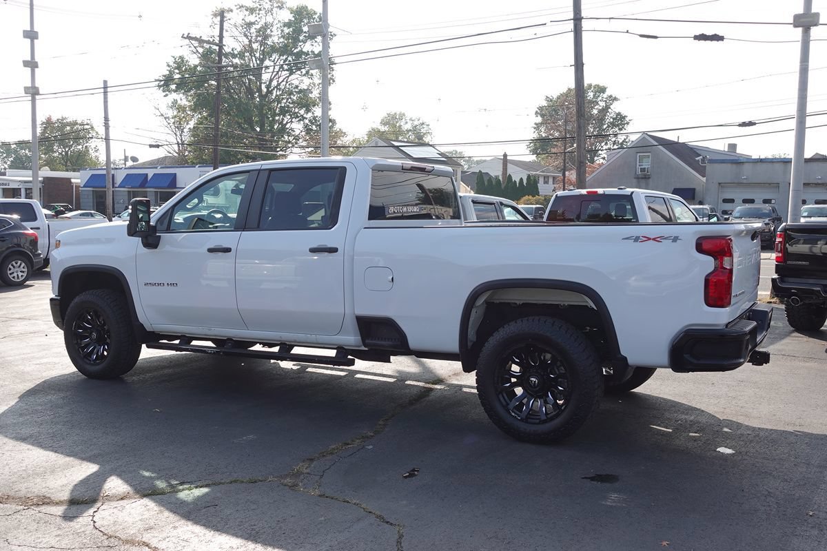 Used 2022 Chevrolet Silverado 2500 W/T w/ WT Convenience Package AWD/4WD image 2
