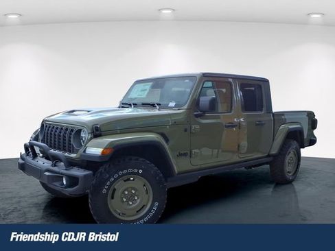 New 2026 Jeep Gladiator Sport AWD/4WD image 1