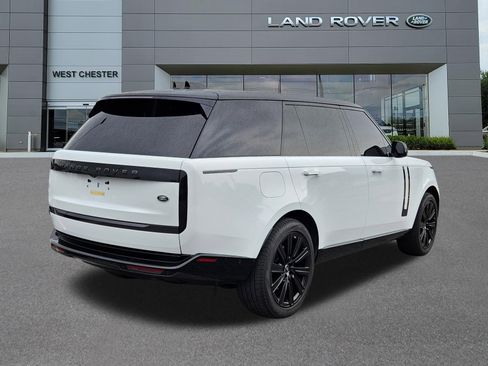 Certified 2023 Land Rover Range Rover Long Wheelbase SE AWD/4WD image 4