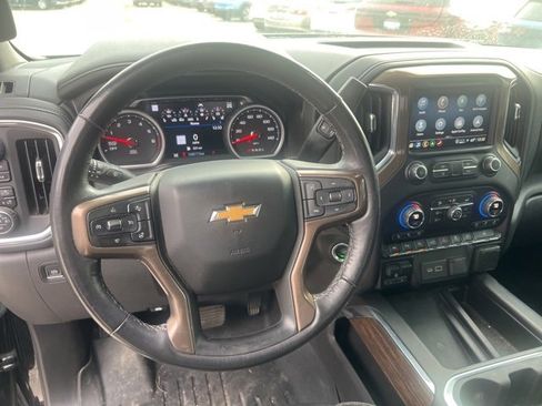 Used 2021 Chevrolet Silverado 1500 High Country w/ Technology Package image 10