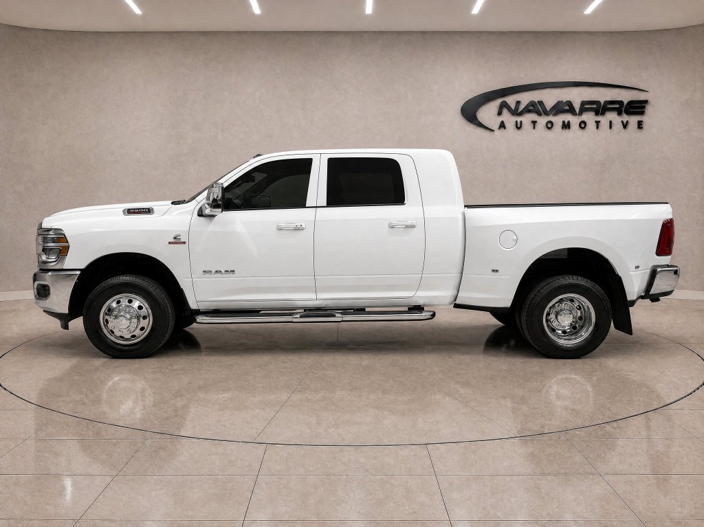 Used 2026 RAM 3500 Laramie AWD/4WD image 4