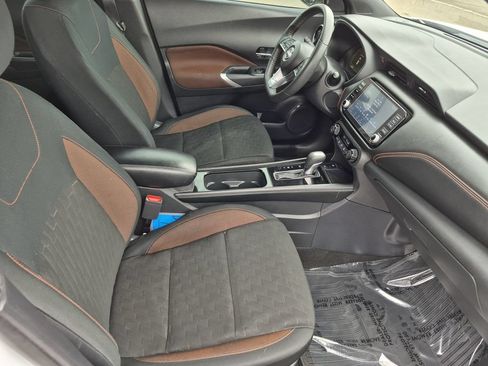 Used 2024 Nissan Kicks SR FWD image 23