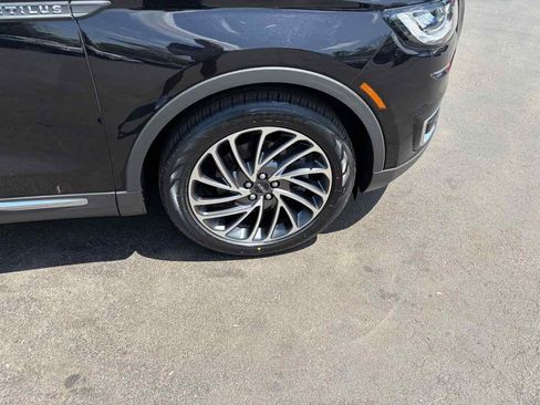 Used 2019 Lincoln Nautilus Reserve AWD/4WD image 35