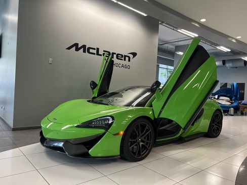 Used 2019 McLaren 570S Spider image 15