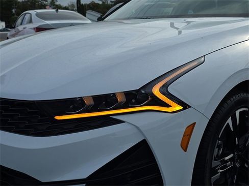 Used 2023 Kia K5 GT-Line w/ GT-Line Premium Package image 8