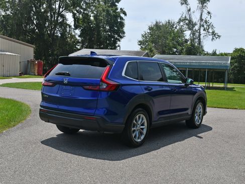 Used 2023 Honda CR-V EX image 4