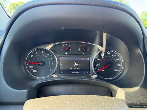 Used 2023 GMC Terrain AT4 image 15