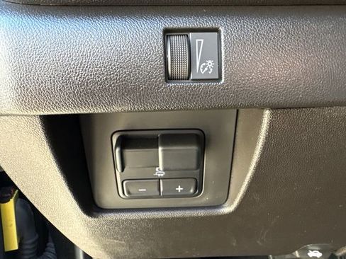 Used 2023 Chevrolet Colorado Trail Boss w/ Advanced Trailering Package AWD/4WD image 23