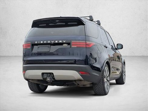 Used 2022 Land Rover Discovery S image 5