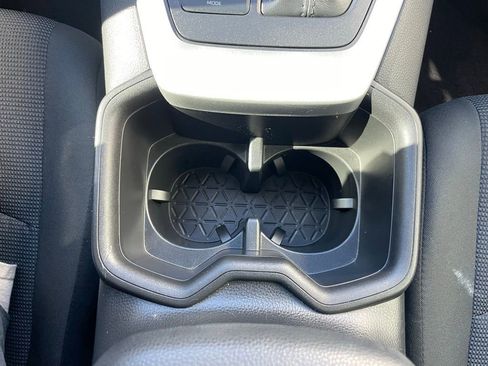 Used 2024 Toyota RAV4 LE image 21