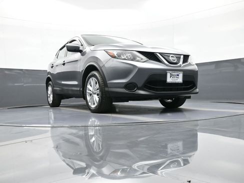 Used 2019 Nissan Rogue Sport S w/ Appearance Package FWD image 26