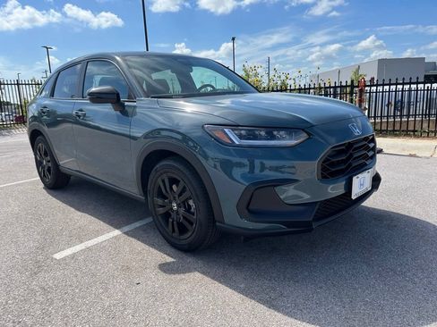 Certified 2026 Honda HR-V Sport image 3