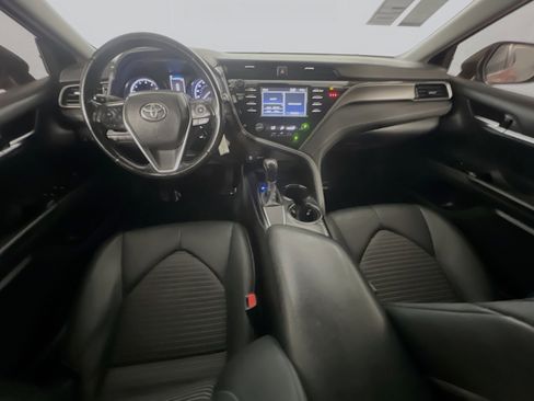 Used 2019 Toyota Camry SE image 29