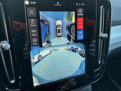 New 2026 Volvo XC40 B5 Ultra w/ Climate Package image 20