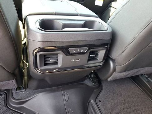 New 2026 GMC Sierra 2500 AT4 w/ AT4 Premium Plus Package AWD/4WD image 17