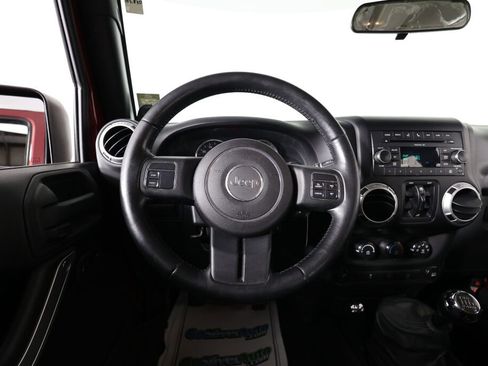 Used 2011 Jeep Wrangler Unlimited Rubicon AWD/4WD image 28