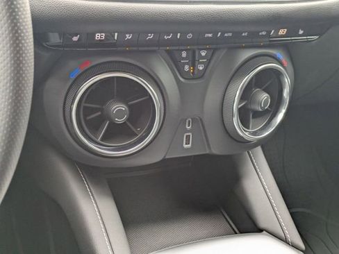 New 2025 Chevrolet Blazer LT image 18