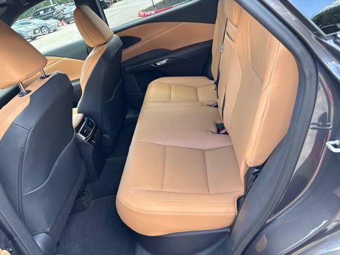 Certified 2025 Lexus RX 350 FWD image 20