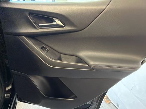 Certified 2025 Chevrolet Equinox LT FWD image 31