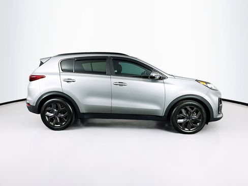 Used 2022 Kia Sportage Nightfall Edition image 10