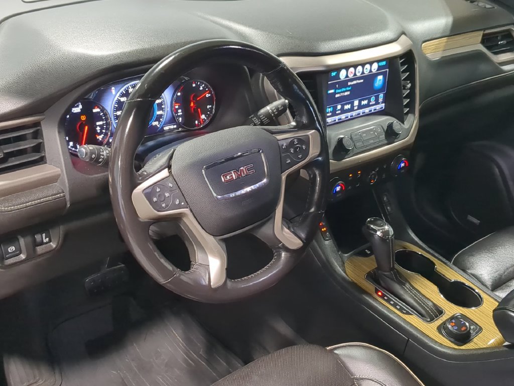 Used 2018 GMC Acadia Denali w/ Technology Package AWD/4WD image 12