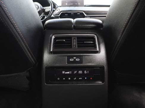 Used 2024 MAZDA CX-90 Plug-In Hybrid w/ Preferred AWD/4WD image 40
