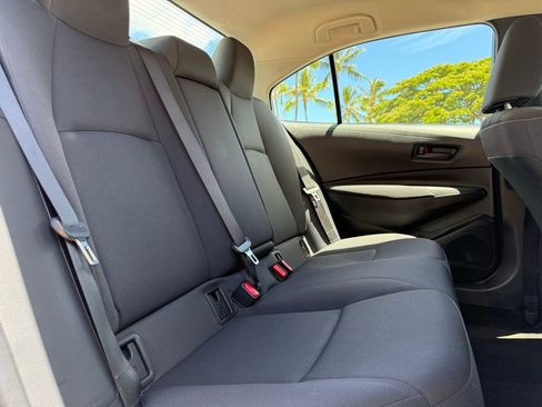 Used 2023 Toyota Corolla LE image 12