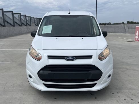 Used 2018 Ford Transit Connect XLT FWD image 4