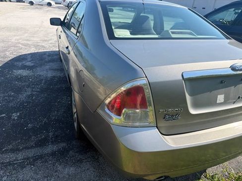 Used 2009 Ford Fusion SEL FWD image 7