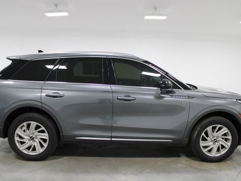 Used 2022 Lincoln Corsair FWD image 11