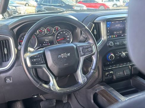 Used 2019 Chevrolet Silverado 1500 LT Trail Boss image 13