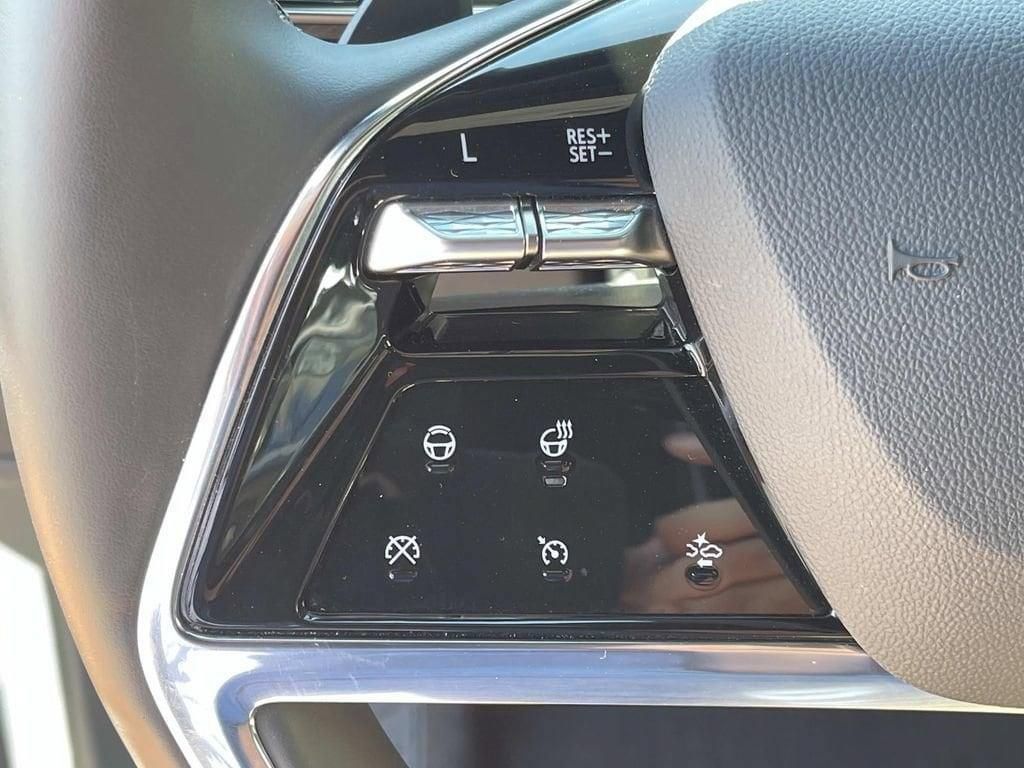 Certified 2025 Cadillac Escalade Sport AWD/4WD image 42