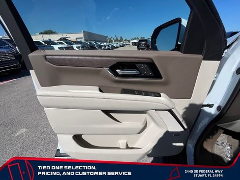 New 2026 GMC Yukon XL Denali w/ Sun & Power Step Package AWD/4WD image 24