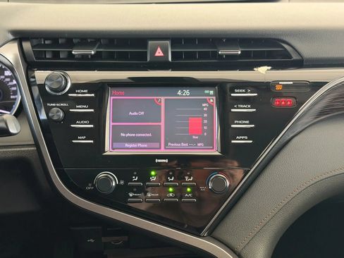 Used 2020 Toyota Camry LE FWD image 25