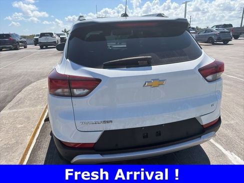 Used 2023 Chevrolet TrailBlazer LT w/ Convenience Package image 8