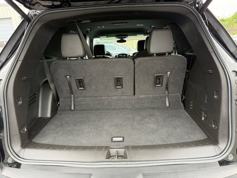 Used 2023 Chevrolet Traverse LT AWD/4WD image 26