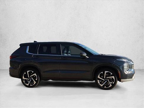 Used 2024 Mitsubishi Outlander SE FWD image 10