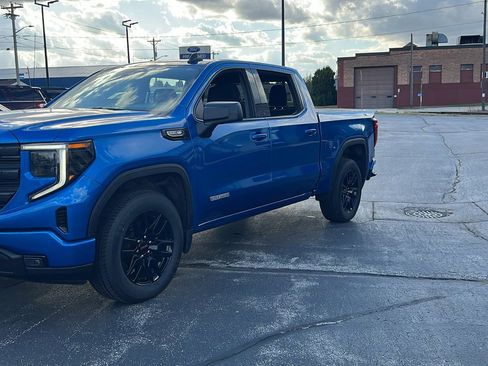 Used 2023 GMC Sierra 1500 Elevation image 4