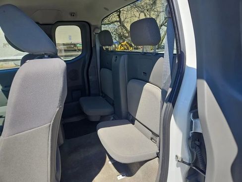 Used 2018 Nissan Frontier S RWD image 16