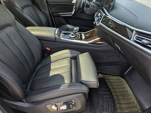 Used 2019 BMW X7 xDrive50i w/ Premium Package AWD/4WD image 19