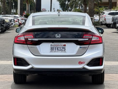Used 2018 Honda Clarity Touring image 5