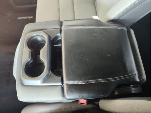 Used 2022 RAM 1500 Big Horn AWD/4WD image 16