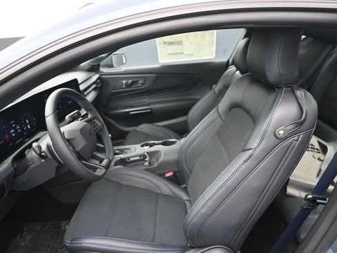 New 2025 Ford Mustang Dark Horse image 30