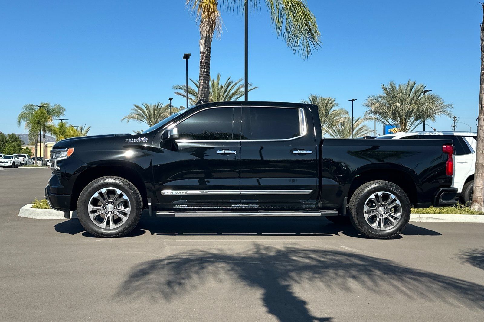 Used 2026 Chevrolet Silverado 1500 High Country w/ Technology Package AWD/4WD image 7