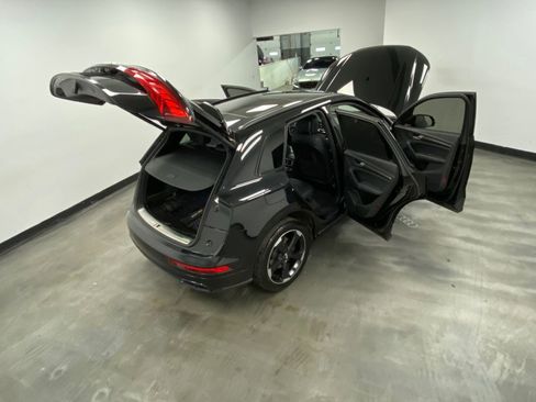 Used 2019 Audi SQ5 Premium Plus image 55