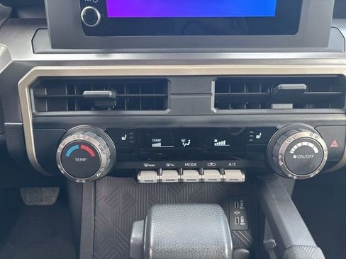 Certified 2025 Toyota Tacoma SR5 image 30