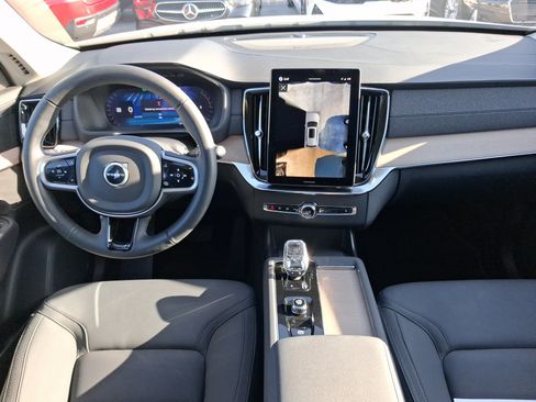 Used 2026 Volvo XC90 B5 Plus AWD/4WD image 7