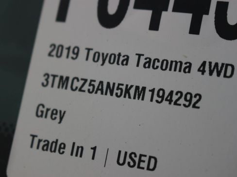 Used 2019 Toyota Tacoma TRD Off-Road w/ Technology Package image 41
